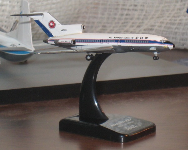 ❶　1/200　ANA 全日空　BOEING727-100 JA8301 ➀ 1/200 ANA 全日空 BOEING727-100 JA8301 ボーイング727－100